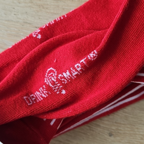 NWT RARE Makers Mark Whiskey Red And White Stripped Socks - Picture 3 of 4